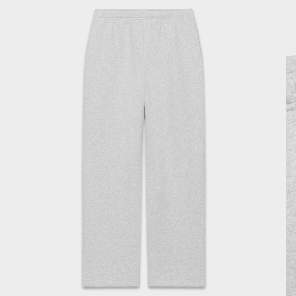 Aritzia Cozy Sweatfleece Mega Straight™ Sweatpant - Picture 2 of 7